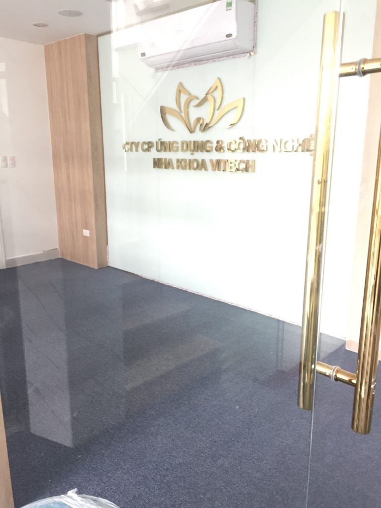 Thi công trải thảm MHC tại 170 Tây Sơn