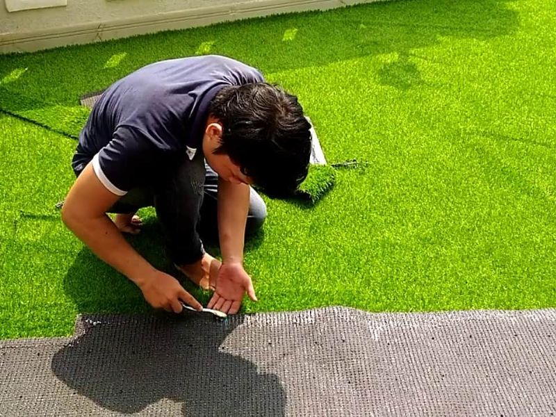 Các bước thi công thảm cỏ nhân tạo chi tiết