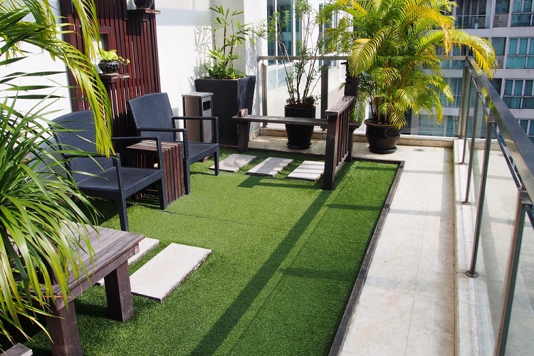 thảm cỏ nhân tạo ban công