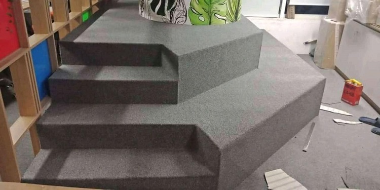 Hoàn thiện thi công thảm văn phòng màu ghi nhã nhặn cho văn phòng 