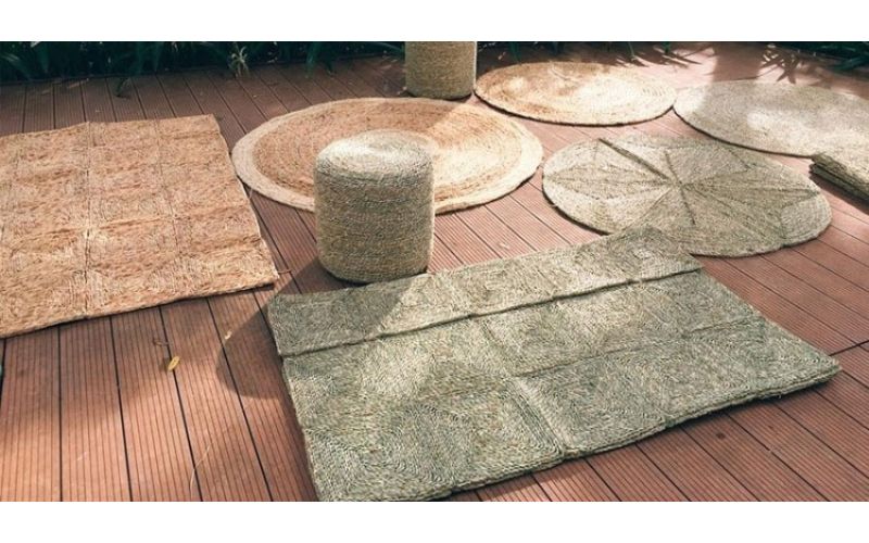 Mẹo giữ thảm phòng khách luôn khô thoáng khi mùa nồm đến