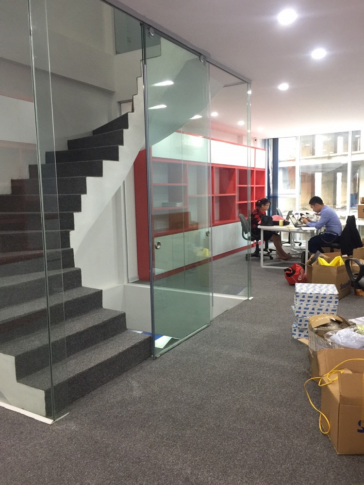 Tăng Cường Tính Thẩm Mỹ và Chuyên Nghiệp Cho Văn Phòng